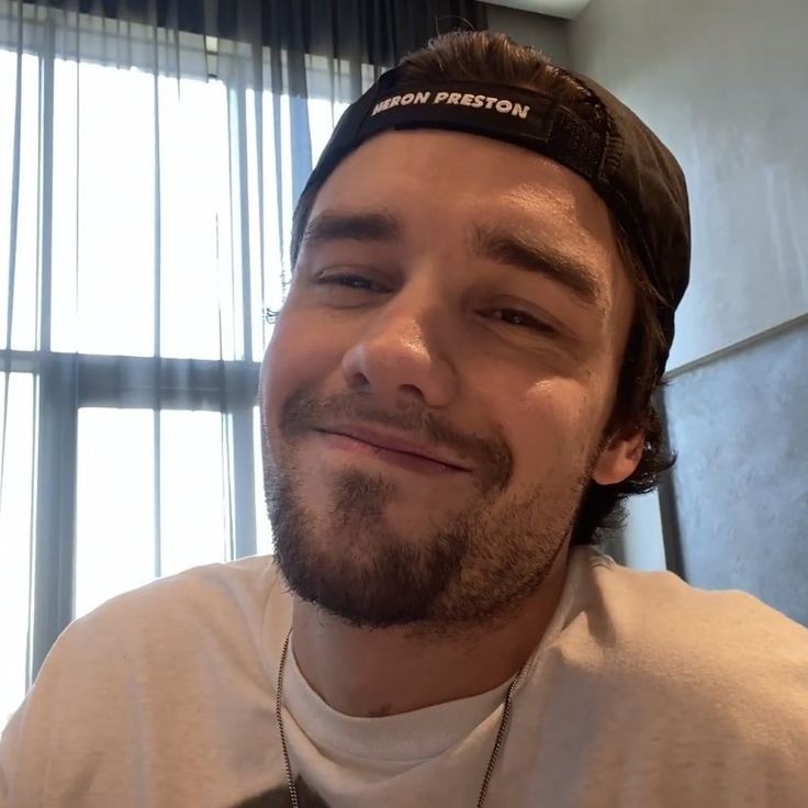 crossyourluke's tweet image. Comenten #StreamLiam porque el y su hermosa sonrisa se merecen mucho más de lo que ya tiene