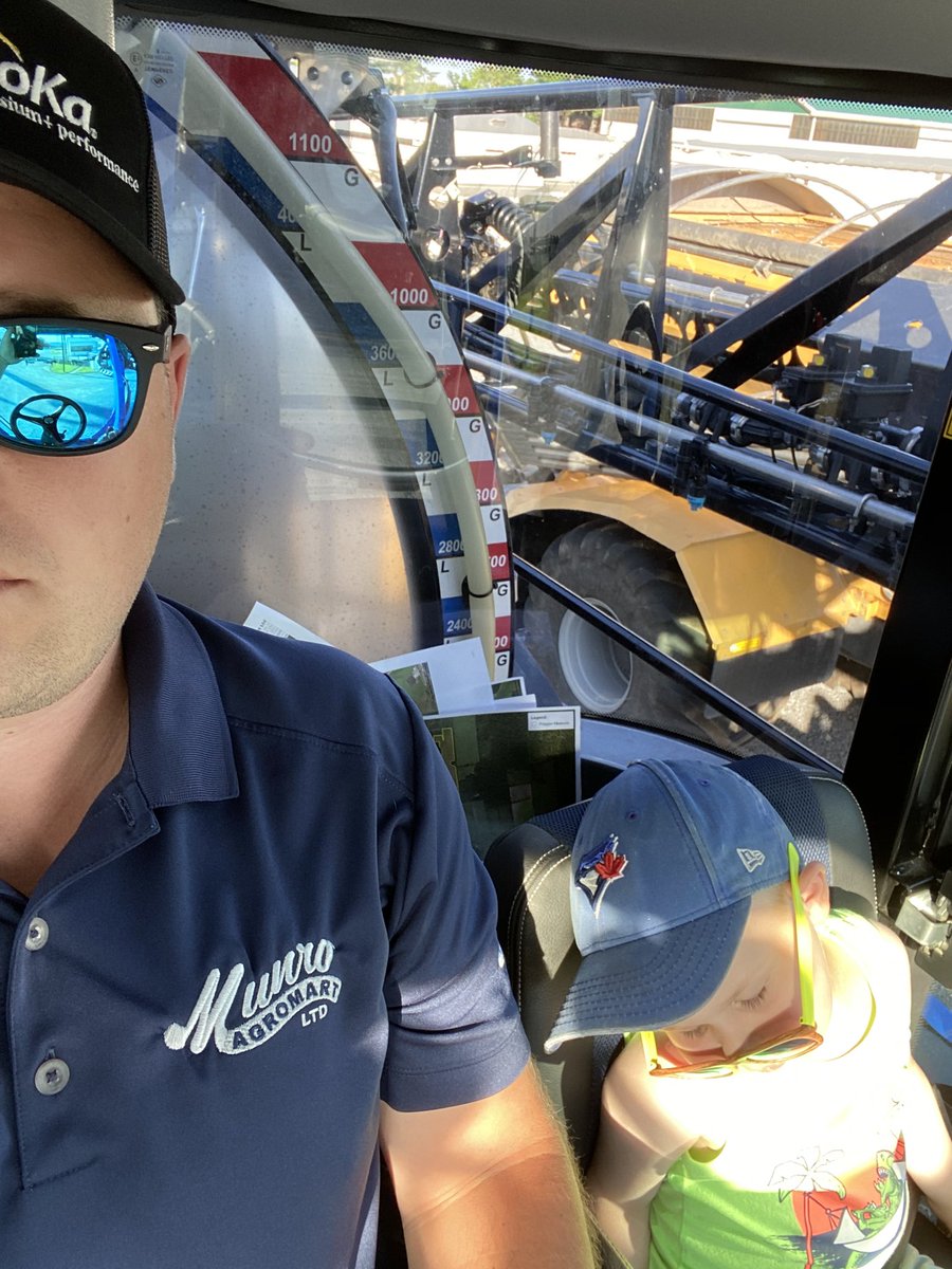 I took Henry for a ride this evening to spray some Stratego Pro but he wasn’t able to complete the mission awake! Only doing part of this field, but <a href="/FieldViewCanada/">FieldView Canada</a> making it easy to check the response at harvest.