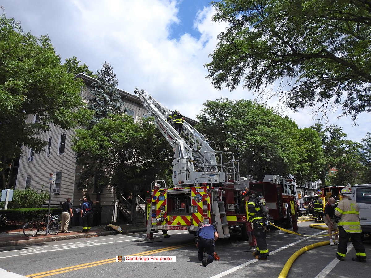 Cambridge Fire Dept. tweet media