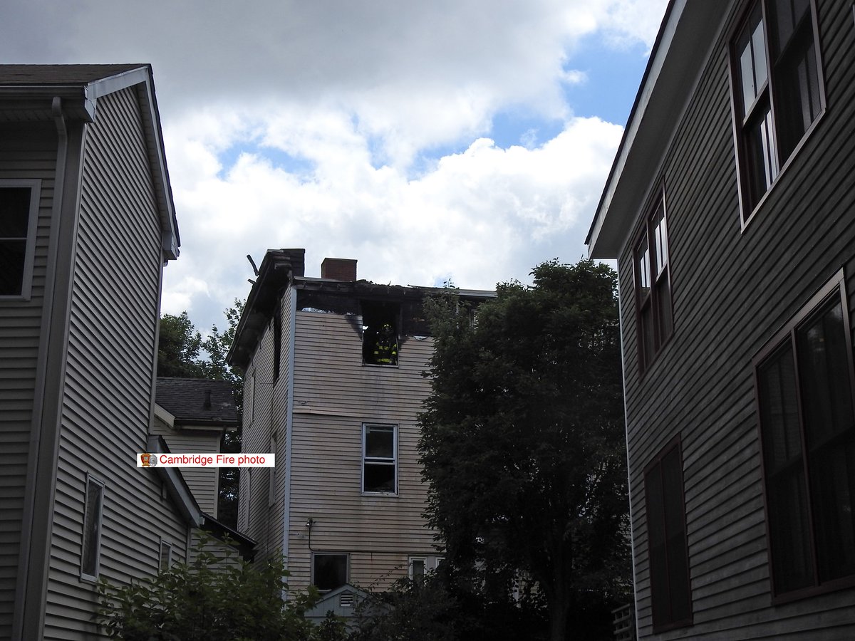 Cambridge Fire Dept. tweet media