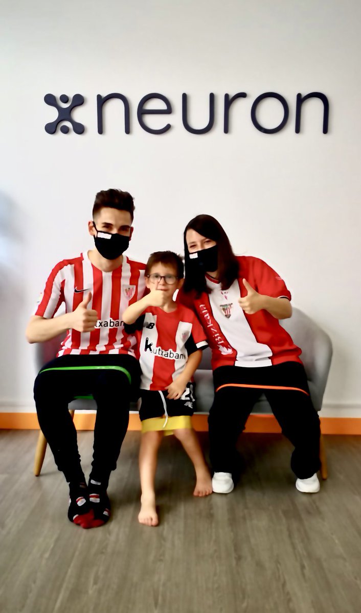 Neuronrehab's tweet photo. M. tiene un objetivo claro, quiere ser tan rápido como @Williaaams45, meter tantos goles como @AritzAduriz11 y ser una estrella del @AthleticClub Su esfuerzo es nuestra motivación y acompañamos sueños de grandes y pequeños #neuron #compartiendosueños #neuronterapia #idolos https://t.co/WXee9tdEsh