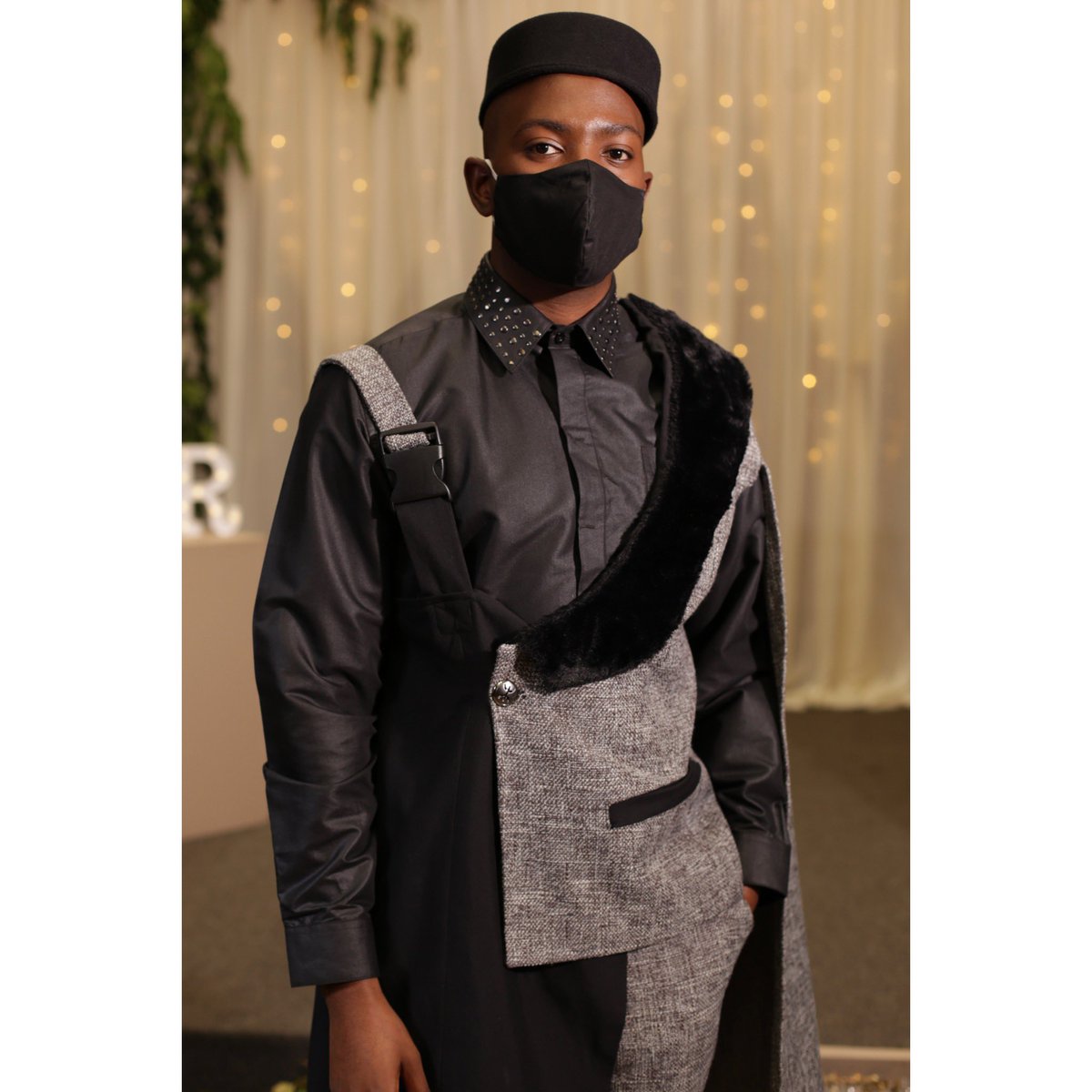 Phemelo_Mufasa's tweet photo. Outfit of the year 
#Uzalo https://t.co/AOrWh84qtm