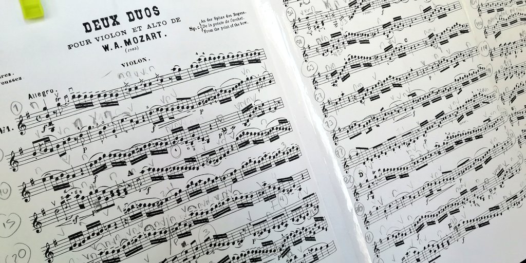 FundacionORCAM's tweet photo. Violines y violas son los protagonistas del programa de hoy en el que podremos disfrutar de una selección de dúos de cuerda de diferentes compositores, viajando del Barroco al Clasicismo con la dulce melodía de estos instrumentos. 🎻

#FueraDeRed @CulturaCMadrid https://t.co/eQzHtCUC5H