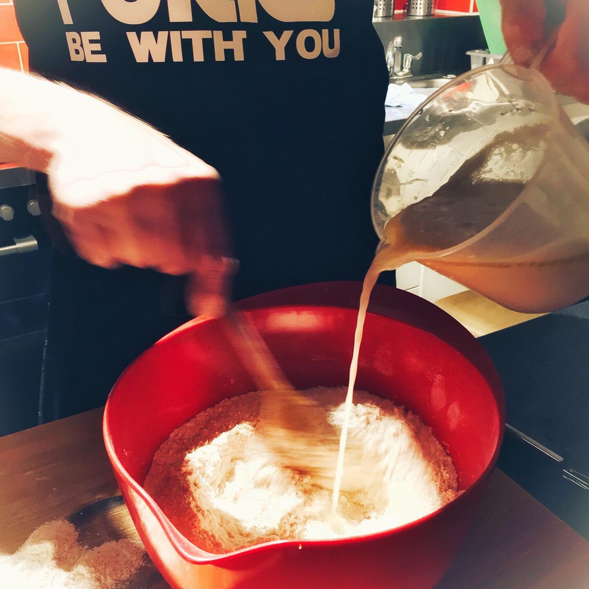 oldcrofthouse's tweet photo. Back in the kitchen baking for our guests, tastes so much better if you share...
#HomemadeBread #Breadmaking #whatbetterwaytostarttheday #hotbutteredtoast #onesliceisneverenough #bedandbreakfast #kirkbystephen #Cumbria @vickywarepots #breadpots @SalkeldMill #supportsmallbusiness https://t.co/3yed1csJyJ
