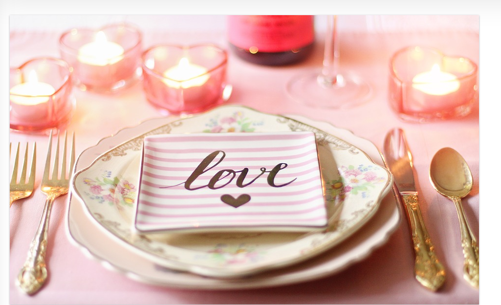 BKlover88's tweet photo. Wine, cheese, crackers, grapes ... you  get the idea!  RT @JSilverStyle: Q7: What's your idea of the most romantic meal?#SummerRomanceReads https://t.co/CysLfX0Wqa