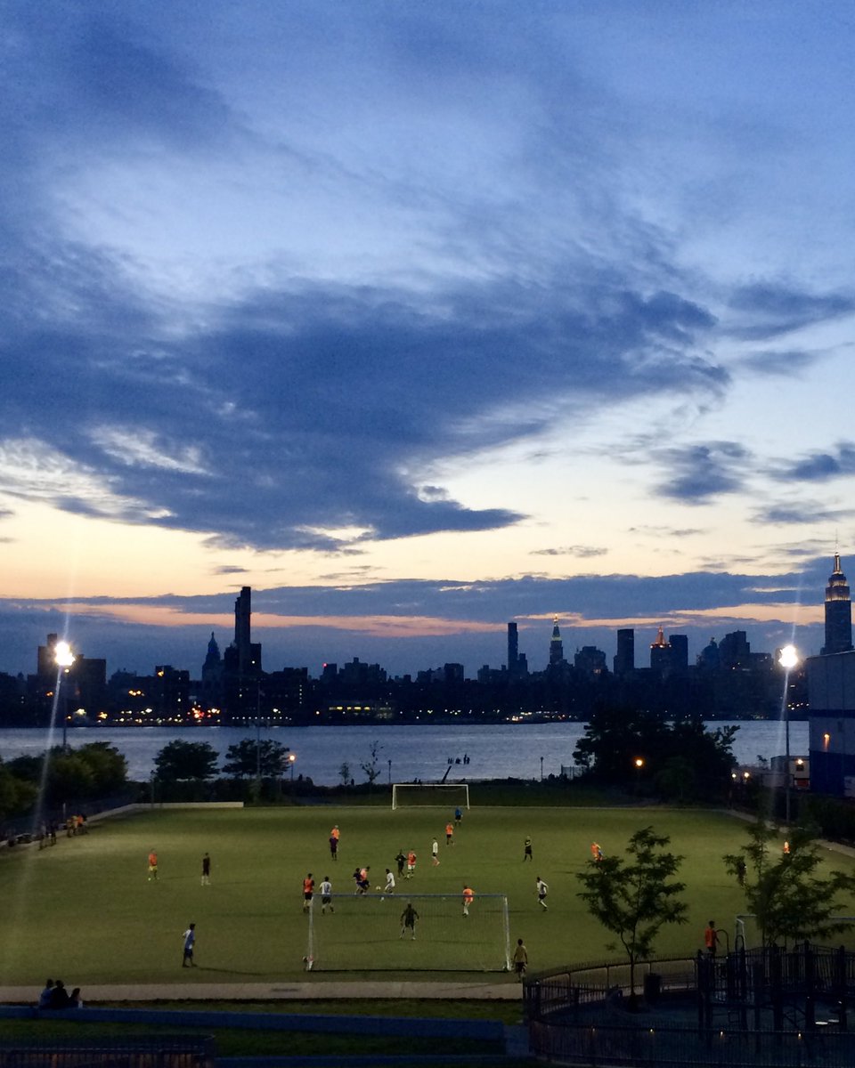 cscnyc's tweet photo. 🌆⚽️🌆 #MondayNightLights #July2015 #CSCArchiveDig https://t.co/1aJUzLEIyc
