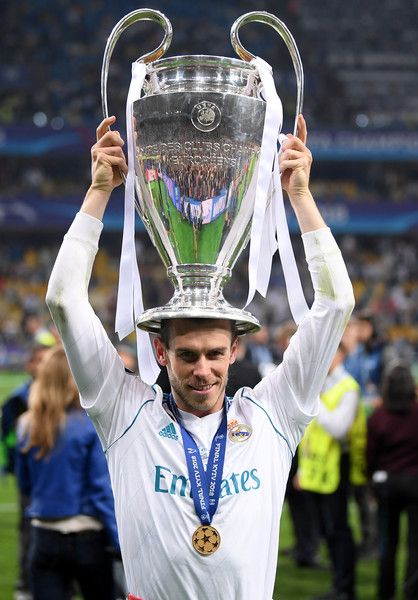 He used to always come back from injuries and drop masterclass performances and continue his form like nothing happened. Sadly, can't say the same now But for me, He's a club legend who contributed a lot to every CL we won in the recent years and a fantastic player at prime.