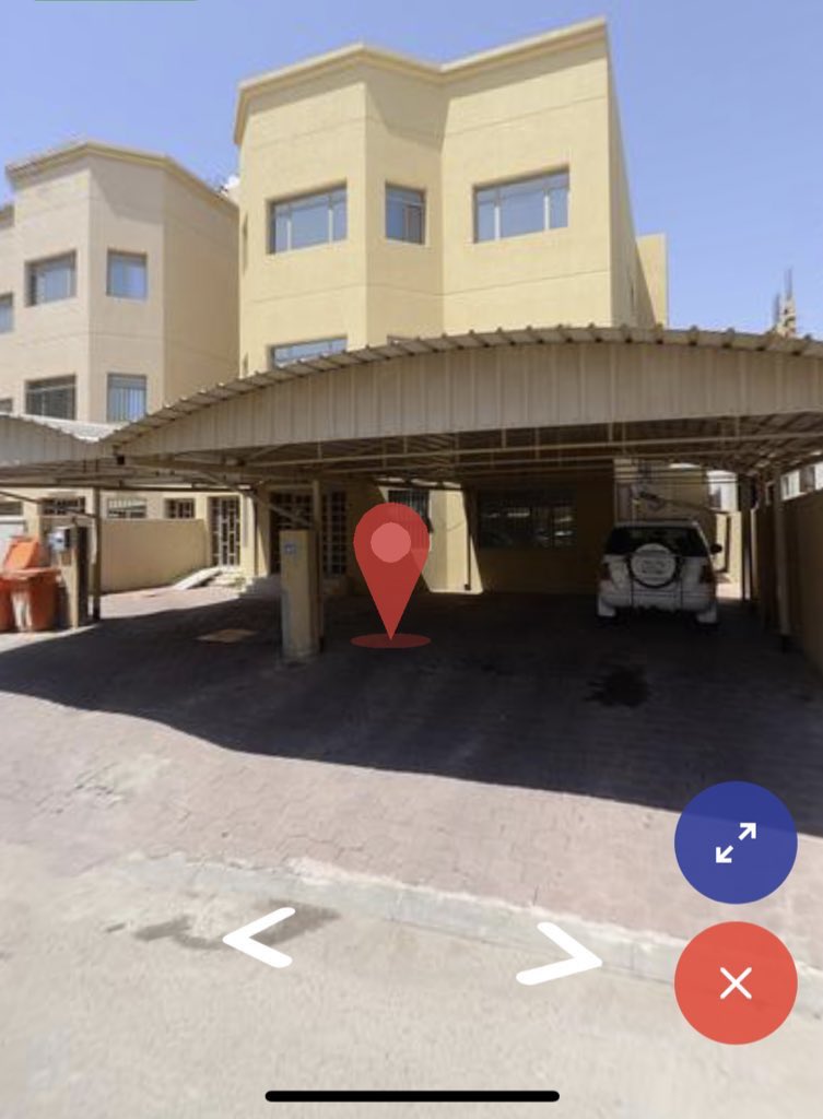 للبيع بيت في السره ق 3 
 *(وثيقه مشاع )*
شارع واحد - 450 م
ثلاث ادوار مفصوله 
مؤجر بالكامل 1900 د.ك

المراجعه 430 الف

للتواصل 65011700