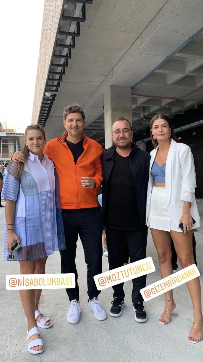 nochenisas's tweet photo. Bazı fotoğraflar 😻💘😭 @BolukbasiNisa #nisabolukbası https://t.co/wahhVVyCDy