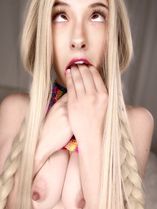 I&rsquo;m horny 24/7 😭🤤  https://t.co/3eaR3cvQns https://t.co/5HBfWNBOrO