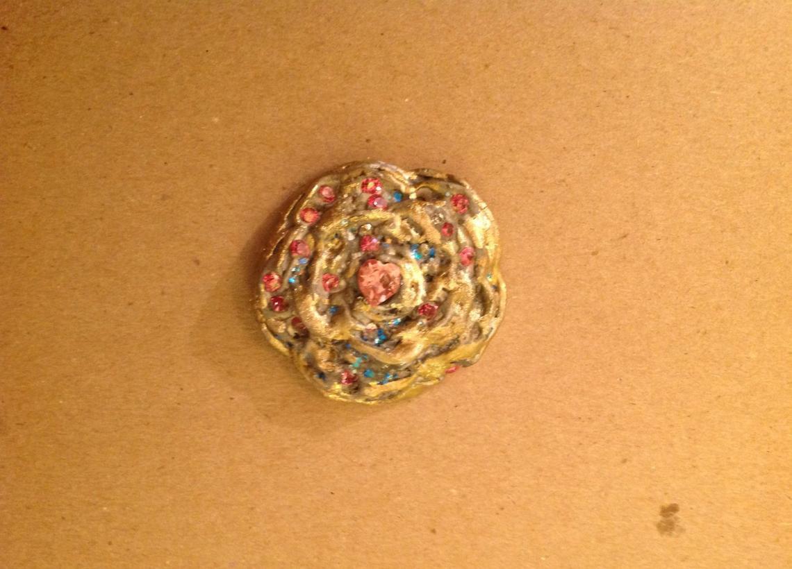 Imagine what you could make with this victorian Tudor rose style clay handmade pendant for jewelry making by Sundrench shop now on sale at E-Craft.

#Pendant #handmadependant #jewelrypendant #jewelrymaking 
link - ecraftclub.com/product/pendan…