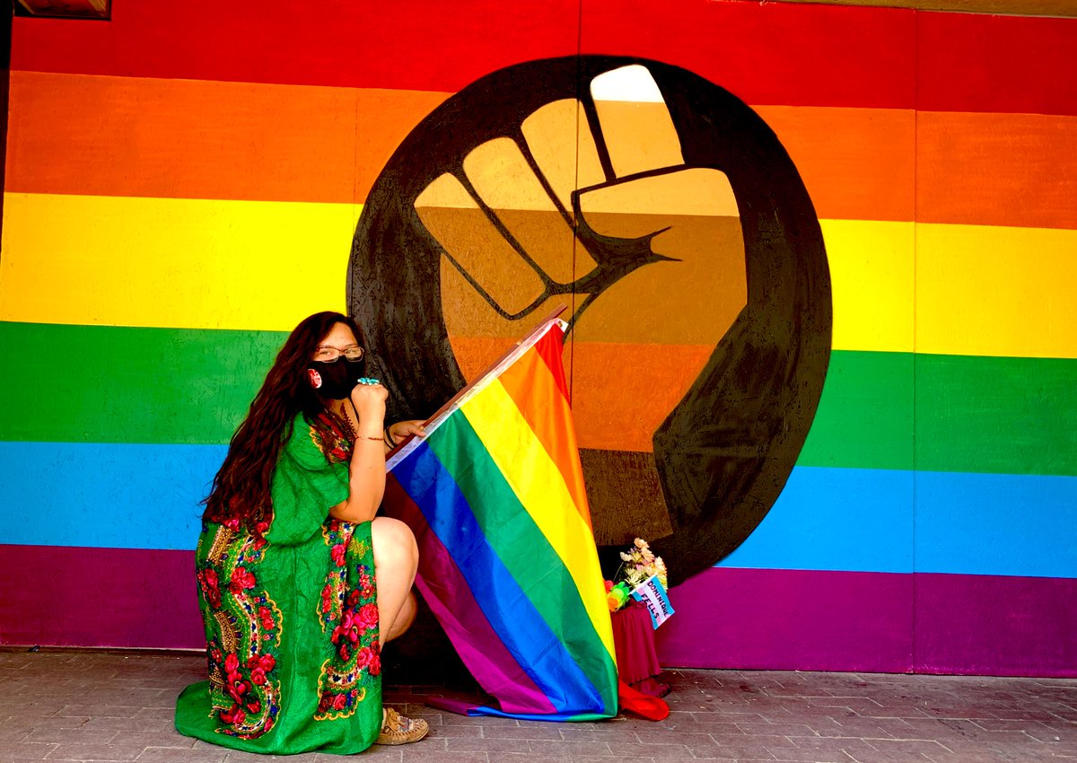 SiihasinHope's tweet photo. Happy Intl Non-Binary Peoples Day Sibs! ππΉπ
We can celebrate today by #SmashingTheBinary, #SmashingThePatriarchy, integrating gender inclusive words into our everyday, normalizing asking pronouns & using them! π
#Enby #TheyThem #DinΓ©Pride #FuckTheBinary #TheRedNationQT #2S https://t.co/hJPyapT1Tz