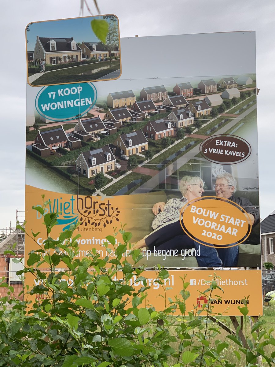 DeVriesJack's tweet photo. Het ‘treintje’ van @VanWijnenGroep en #ketenpartners is mooi op stoom bij de nieuwbouw van de vrijstaande woningen en 2^1 kappers plan De Vliethorst in #Fluitenberg https://t.co/TbJFIUsZtm