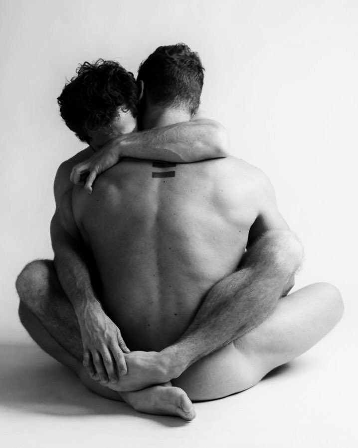 Leros75_'s tweet photo. Intimacy https://t.co/MLmv1FwUJ0