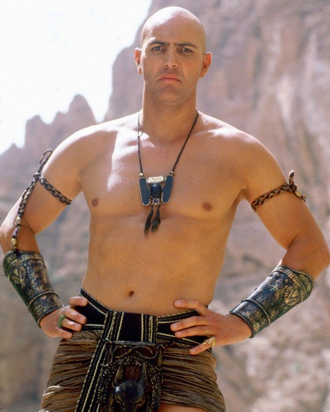 #UnbelievableSouthAfrican #Thread Arnold Vosloo from The Mummy.