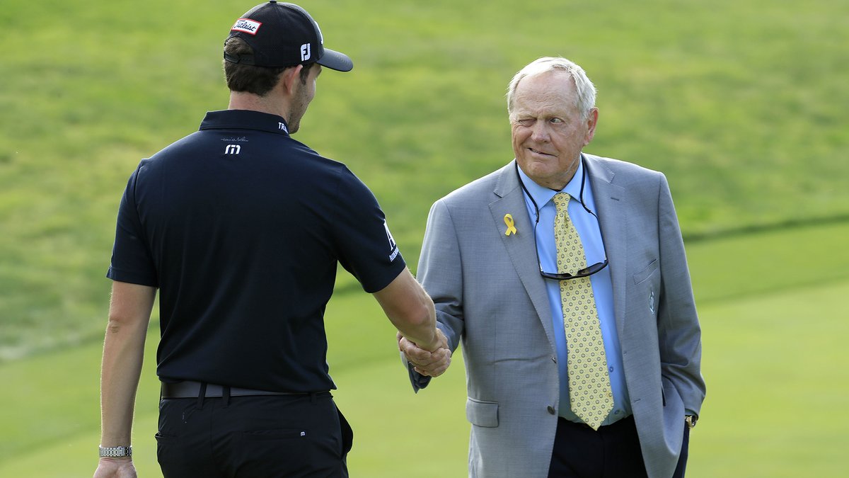 GolfCentral's tweet image. Despite current PGA Tour COVID-19 guidelines prohibiting handshakes, Memorial host Jack Nicklaus says that won't stop him from shaking the winner's hand Sunday. bit.ly/30dY5ND