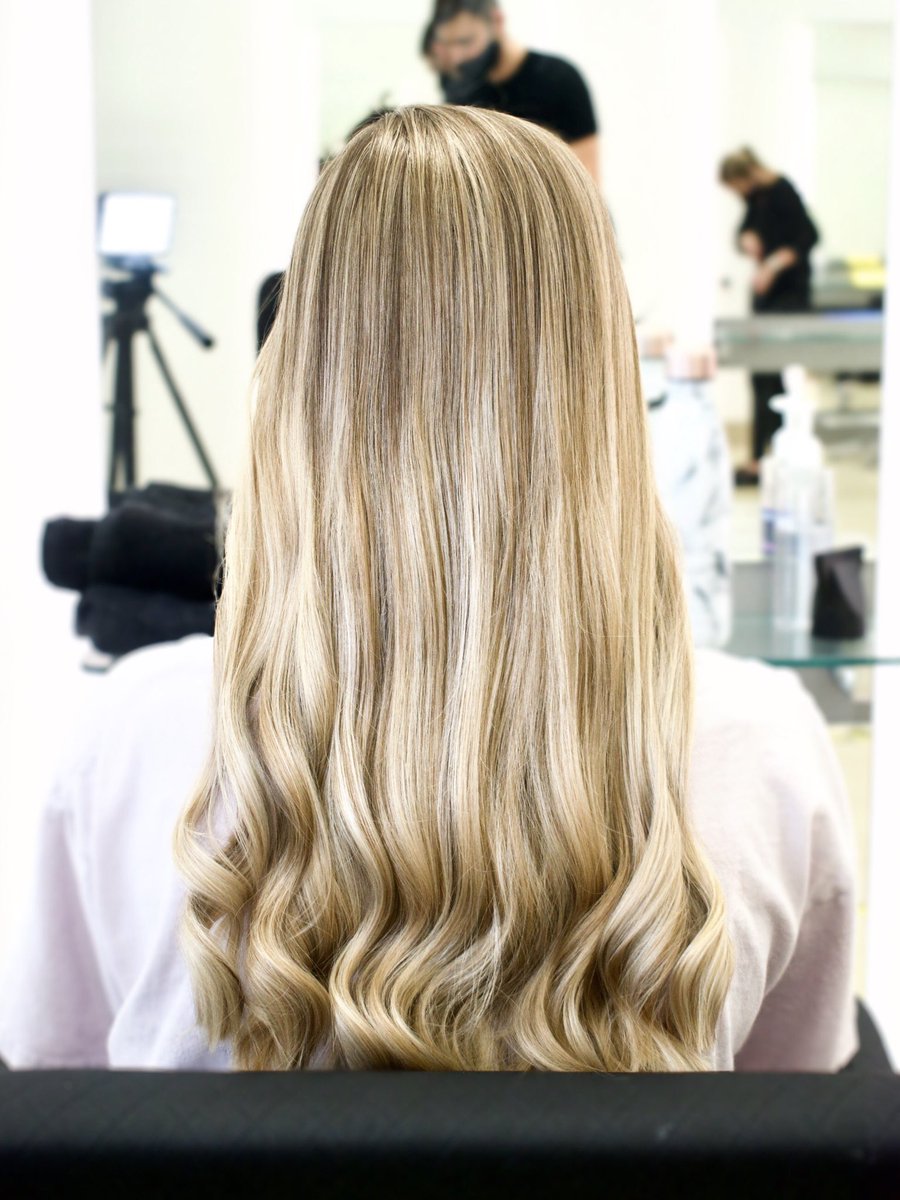 BaseHair_'s tweet photo. #Balayage✨💇‍♀️ 
#hairdresser #sutton #london #curls #blonde #newhair https://t.co/UCYri4k4zI