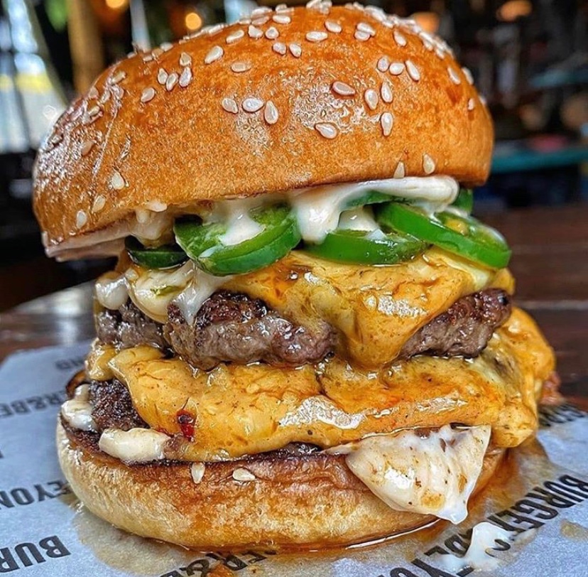LordBrooke_Arts's tweet photo. Perfect couple β€οΈπ€€
Yes or Nor ?
#foodcompilation #Foodie #Food #fries #streetfoodcompilation #Foodies #burgers #burger #streetfoodcompilation #nusret https://t.co/ybOOwA1vXg