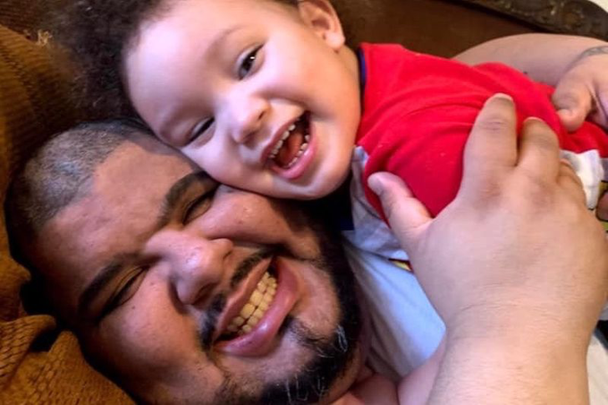 dead at 33Jorge Cruz from  #Brooklyn, NY died from  #COVID. He was a Buffalo Wild Wings manager and survived by fiancee & son. Jorge’s lifeless body was found by family members..where he stayed for hours until the city morgue workers could pick him up.  https://bit.ly/35LdpmW 