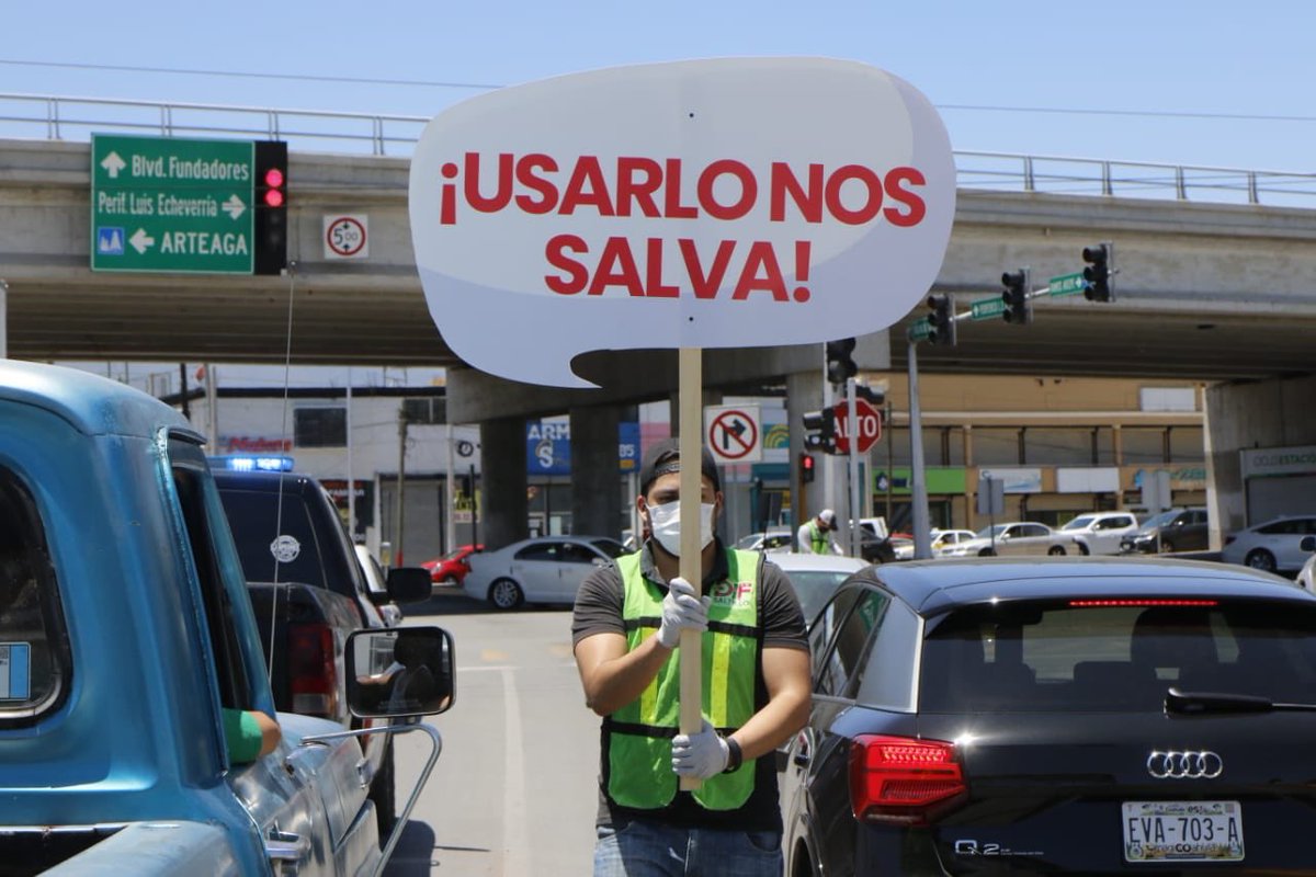 manolojim's tweet photo. Nuestros jóvenes nos apoyan con activaciones en los cruceros a través del programa “En Saltillo, Yo me Cubro” para entregar cubrebocas y concientizar a la población de la gran importancia de usarlo. https://t.co/z6PSWaIHBQ