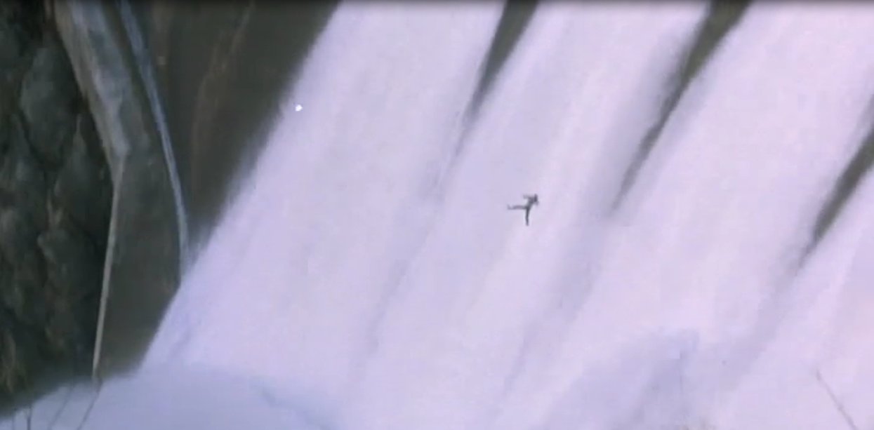 Ali Plumb on Twitter: "Show me a more obvious dummy in cinema history than  "Harrison Ford" jumping from the top of a dam in The Fugitive. I know there  are many worse