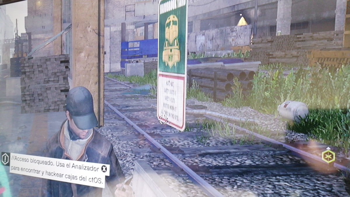 FakeWalpole's tweet photo. El Chicago de #WatchDogs es tan avanzado que la gente aprendió a poner letreros en el aire 😂 @UbisoftLatam @WatchDogsSpain https://t.co/bMtIDwsaP2
