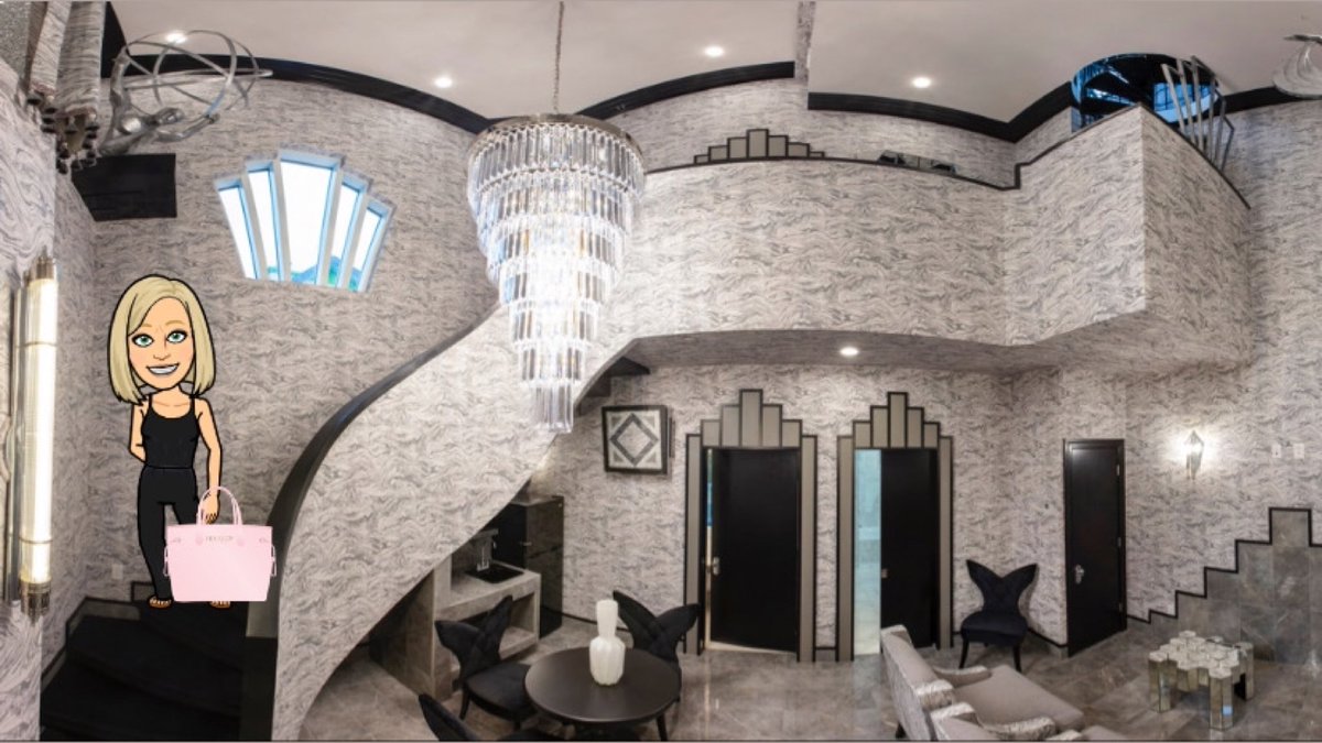 ChrissyGates8's tweet photo. The Land of Make Believe is real, and it is Located in the Catskill Mountains, N.Y. Themed rooms that align with Star Trek or Old movie star charm are what await you. Sophisticated Social Distancing at its finest🙌❤️ https://t.co/E3kMM8SFRz