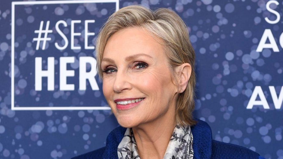 Happy 60th birthday to Jane Lynch! She is well known for her role as Sue Sylvester in Glee. 