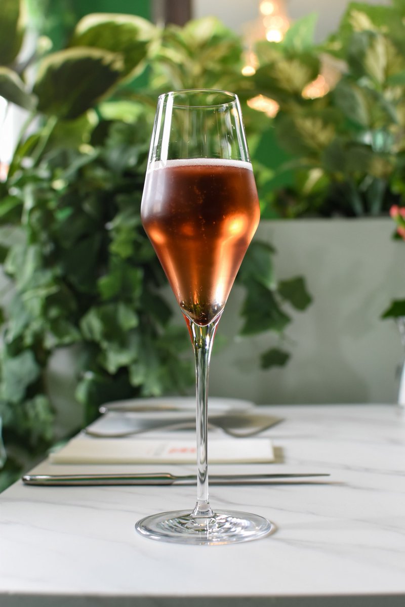 TheRedBank's tweet photo. Serving delicious local seasonal dishes from 13:00pm Wednesday-Sunday, Weโve limited availability for the weekend, give us a call to NOW to book your table on ๐+353719671392, email ๐ง dine@theredbankrestaurant.ie ๐
#TastyLocalFood #FabCocktails #WarmHospitality #CasualDining https://t.co/E9yKSflGjh