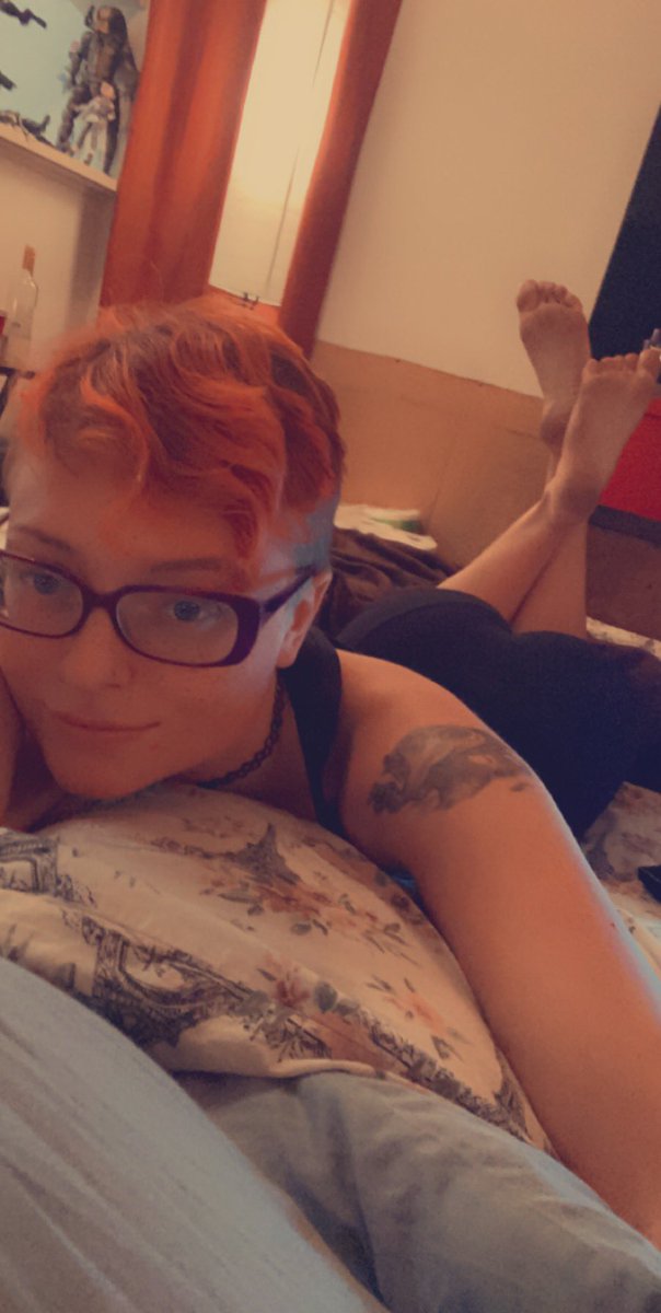 Kalypso_Moonx3's tweet photo. Home alone and bored..
Wanna help me fix that boredom? 😉
DMs open! Ask me about my #premiumsnapchat!
#fetishmodel #footprincess #appleass https://t.co/1VMSOSfDl5