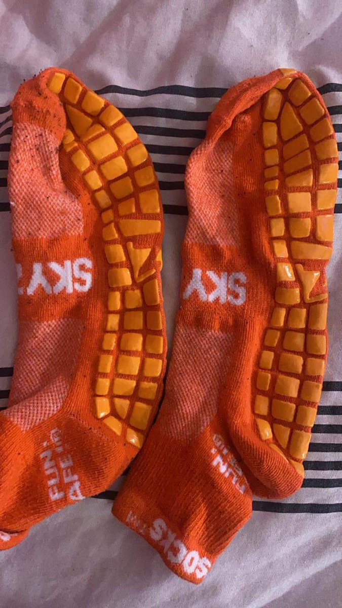 I went to Skyzone, they gave me socks for grip on the trampoline....
I took them socks home and now they’re my fuck socks. Mad grip. Be dickin my bitche with both feet on the wall🤣🤣🤣🤣