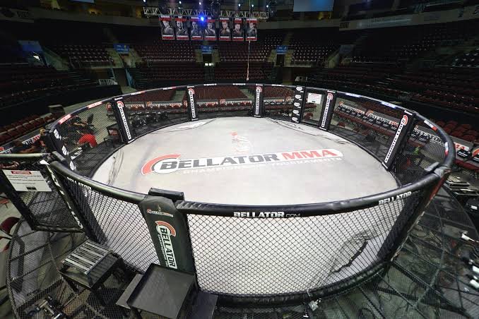 darioferrariMMA's tweet photo. Ótima notícia para os amantes de MMA.

O Bellator marcou dois eventos, um para o dia 24 de Julho na Mohegan Sun Arena em Uncasville, Connecticut nos Estados Unidos e outro para o dia 07 de Agosto (sem local confimado).

Fonte: https://t.co/srwh1I2Xet. #Bellator #BellatorRecharged https://t.co/HpRTGsyNYq