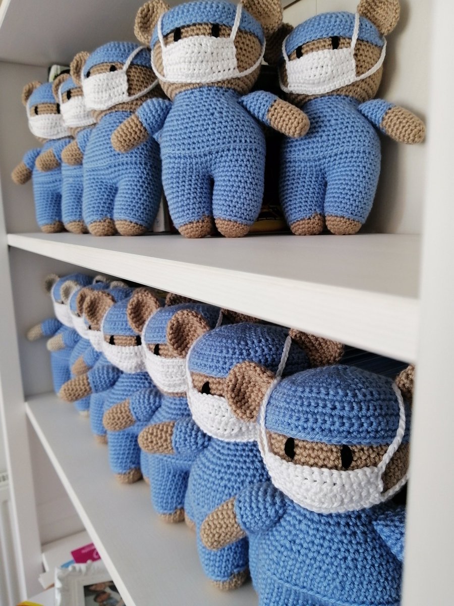 nat_locks's tweet photo. These are Frontline Hero Bears.

These Bears want to protect themselves as well as each other.
They have been wearing masks from the start.

These Bears are smart. 

Be like these Bears.
#NoMasks https://t.co/rzoNzMpogE