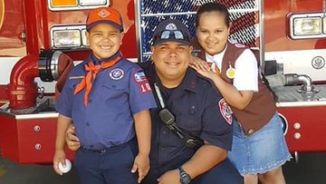 dead at 33Israel Tolentino Jr., firefighter from Passaic, New Jersey died from  #COVID. "This virus has left us with a void that can't be filled," said his wife Maria Vazquez. "Family was everything to him." https://cnn.it/2zqqF4k 