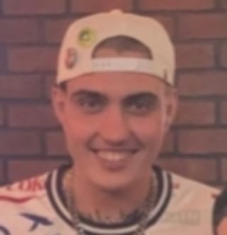 NJSP's tweet photo. ***PLEASE SHARE***

State Police seeking the Public’s Assistance with Locating Man Wanted for Vandalism

The New Jersey State Police is seeking the public’s assistance with locating Dylan Thomas Farley, 23, of Staten Island, N.Y., for alledgely 
https://t.co/rZOSlS1TwK https://t.co/v54AqyyWVb