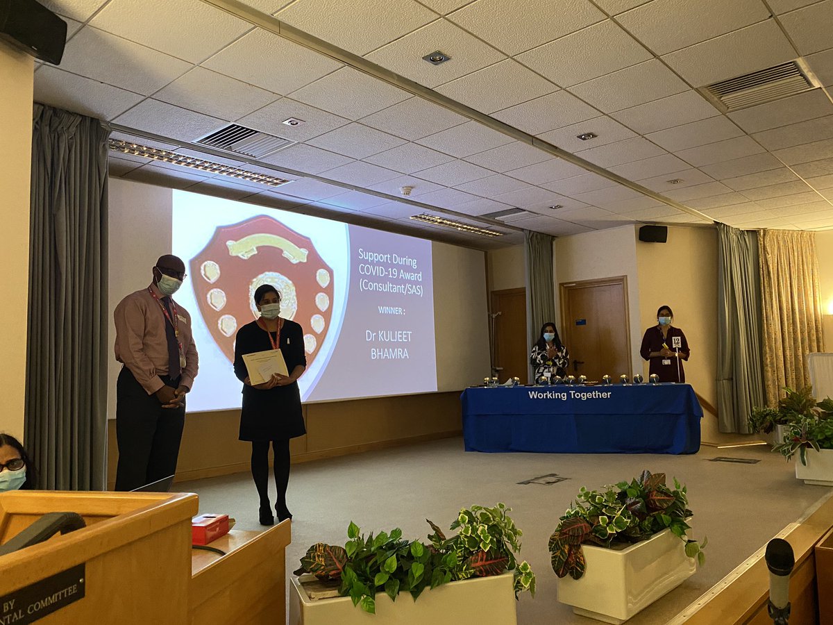 NeilDardis's tweet photo. Fantastic medical education awards at #WexhamPark - really inspiring to share some outstanding stories of commitment &amp; passion in this very unusual year for our trainees &amp; so grateful to our senior teams for their support for juniors &amp; education @drpipskip @tblho @kunal_khanna https://t.co/FjTVdenaWY