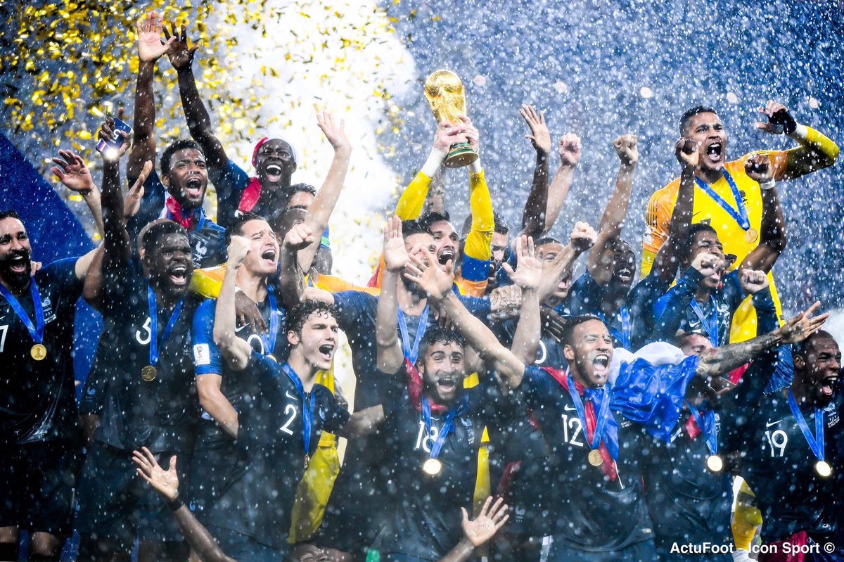 ActuFoot_'s tweet photo. Il y a deux ans jour pour jour...

CHAMPIOOOOOONS DU MONDE !!! 😍⭐️⭐️ https://t.co/knLvus4g4S