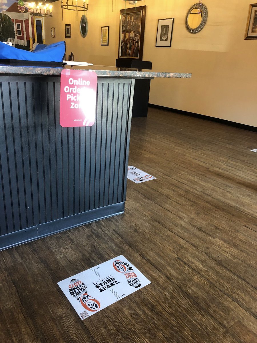 BeSmrtStndApart's tweet photo. We love supporting local businesses like @YatsGrandview! Our #BeSmartStandApart floor decals encourage social distancing so guests can visit their favorite Columbus hubs while still helping slow the spread of COVID-19. Go grab some Cajun-creole takeout and stay healthy out there! https://t.co/BoM7MVNKJe