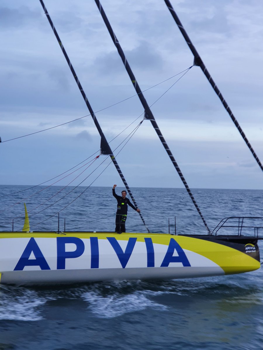 ggvaillant's tweet photo. Bravo @ApiviaVoile @CharlieDalin
Superbe 2eme place #enmodeaction #apivia https://t.co/al73JGbgVu