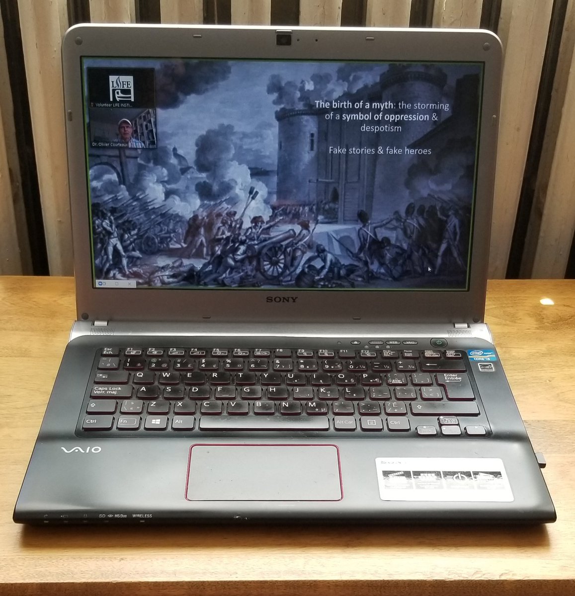 LIFEINSTITUTE2's tweet photo. Celebrating le quatorze juillet with @ocourteaux.
Don't miss out on other @LIFEINSTITUTE2 's #laterlifelearning #onlinelearning opportunities. Visit our website https://t.co/jh9X5SgCvB today.
@ChangSchool
@Chang50plus
@RU50plus
#staysafe #stayconnected #lifegoeson https://t.co/JDgZrJjlGE