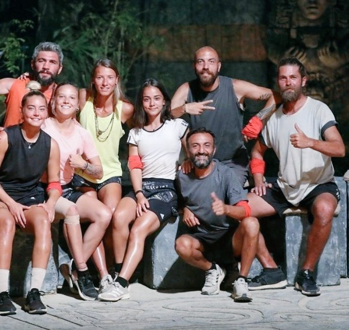 Survivor tarihinde bu kadar hakkı yenen başka takım yoktur.

AğzınızaBassın ÜnlülerTakımı
#survivor2020 
#survivor2020final