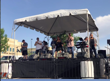 Aielloprm's tweet photo. A fun drive-in concert series “Sound of Southlands” featuring local artists and bands are every Thursday from 6:00 - 8:00 p.m. Tickets are $15 and proceeds are donated to the Food Bank of the Rockies to support families in need. https://t.co/9DoyUhy3e4. https://t.co/Syhhccoumk