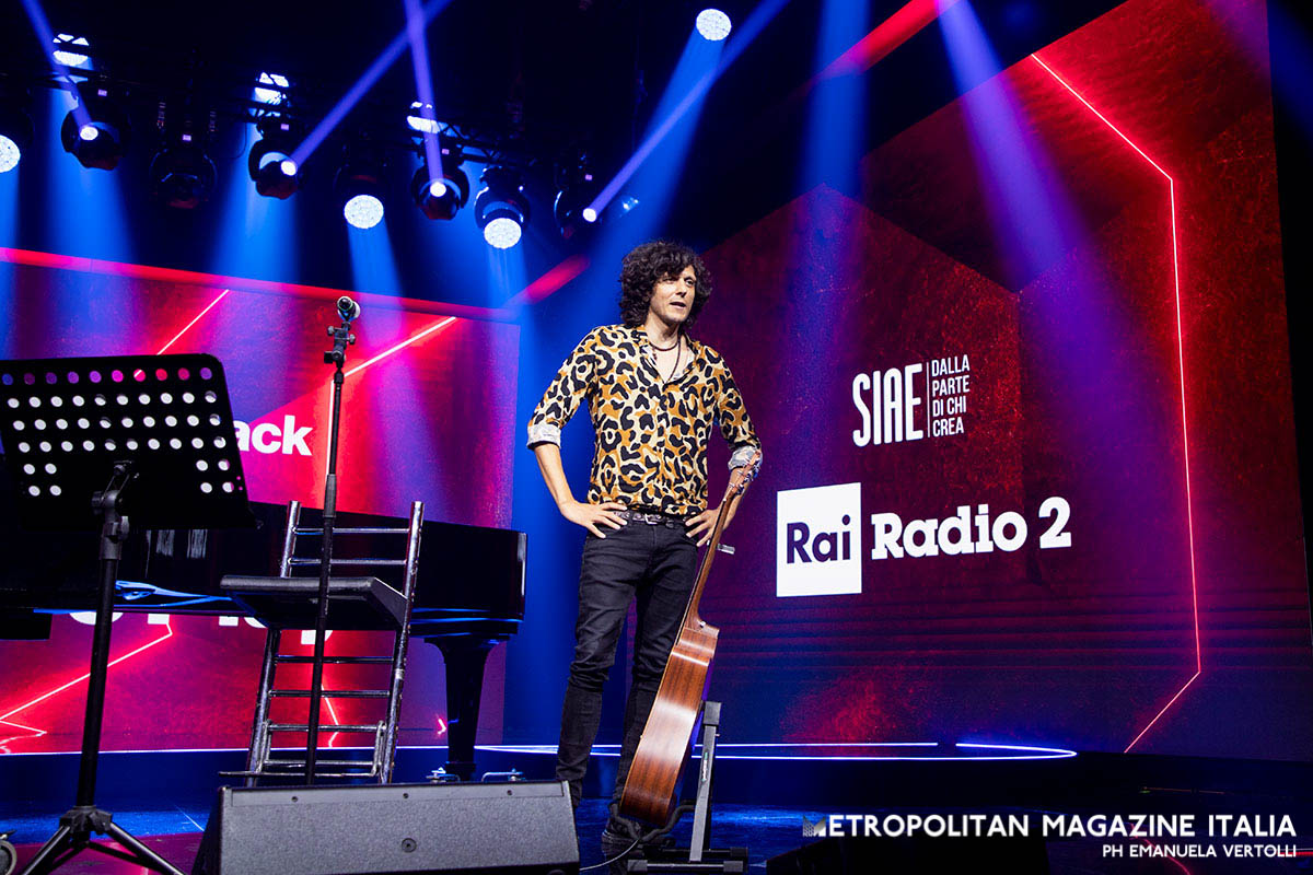 isabellamisceo's tweet photo. #ErmalMeta #back2back #metropolitanmagazine https://t.co/eBYfMLH0b3