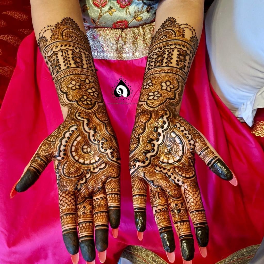 mehndidesigner's tweet photo. #mehendinight #indianwedding #royalwedding #hennamarathon #neetadesaisharma https://t.co/MlutAw3G3p