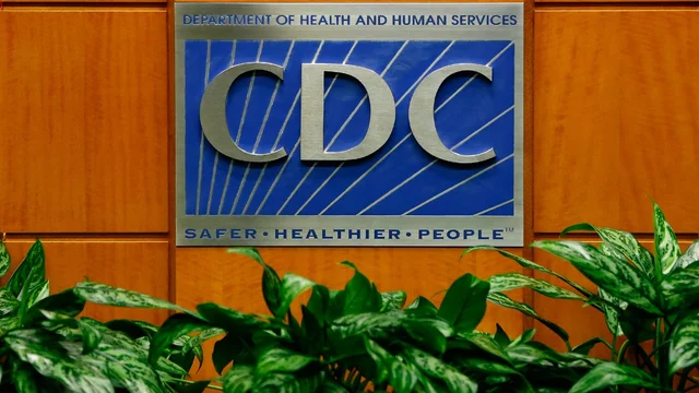 thehill's tweet photo. JUST IN: White House tells hospitals to bypass CDC on COVID data reporting https://t.co/4dnAu9eGqW https://t.co/pJ9fQ5WJ41