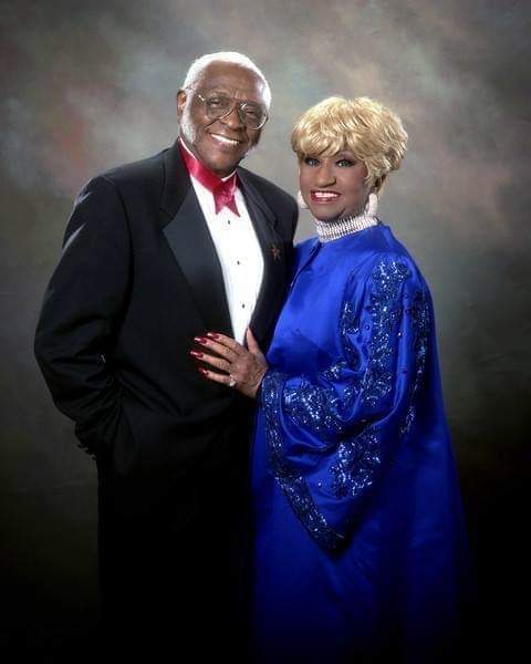 JuanCar49394347's tweet photo. Un día como hoy
Contraían Matrimonio
Civil
Celia Cruz y Pedro Night
#AniversarioDeBodas58
Dónde los escuchamos
en #SONOREANDO
de @XEB1220AM
con el buen amigo
@OmarMejiaLocuto
MATANCEROMANOS CDMX
Atentos saludos y bendiciones. https://t.co/40Va9PaoIB