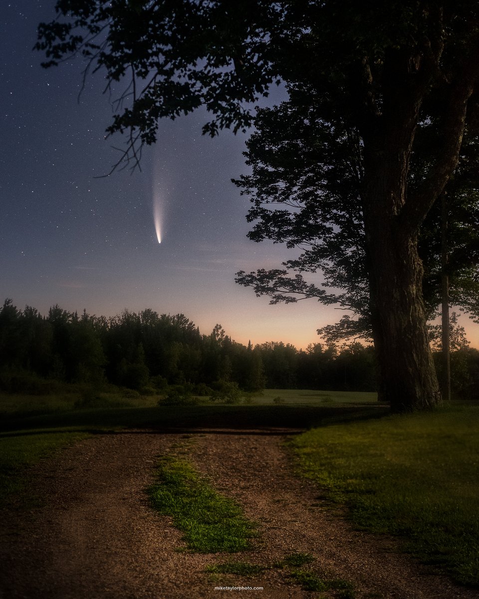 • Comet NEOWISE •

Relatively clear skies and a half-illuminated moon to light up the foreground. Maine, USA.

Nikon D750 &amp; 50mm

miketaylorphoto.com

#NEOWISE #Maine 

<a href="/StormHour/">#StormHour</a> <a href="/visitmaine/">Maine Tourism Office</a> <a href="/CometExtra/">jaxyn</a> <a href="/EarthandClouds/">Earth and Clouds</a> <a href="/StephenKing/">Stephen King</a> <a href="/NorthLightAlert/">Northern Lights Now</a> <a href="/NikonUSA/">NikonUSA</a> <a href="/ThePhotoHour/">#ThePhotoHour</a>