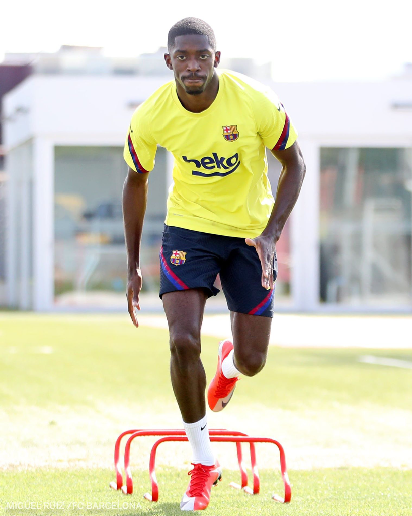 ESPNFC's tweet photo. Ousmane Dembele is back at the training ground in Barcelona. https://t.co/FsVjLSET8n