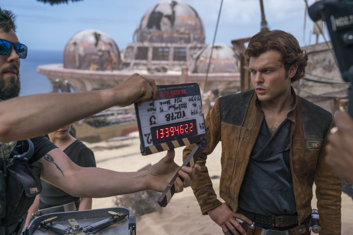 JohnnyHoey's tweet photo. One thing is clear to me. More often than other #StarWars projects, there is an increasing level of positivity and love for #Solo growing as time passes. Even the comments sections of articles surprise me. It's the underdog that needs people to root for it. #MakeSolo2Happen https://t.co/d2tNoeSC18