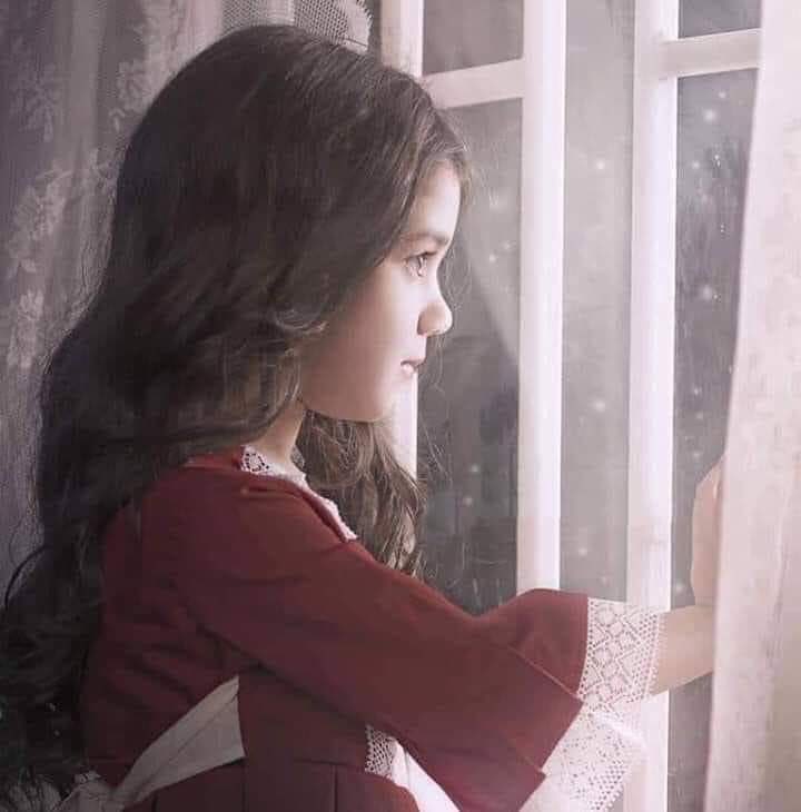 يـاليتنا نجفى مثل باقي الناس
ونكسر خواطر من كسرنا ونقسى 
.
.

لكننا من كثر  مانملك إحساس
نجبر خواطر من كسرنا وننسى